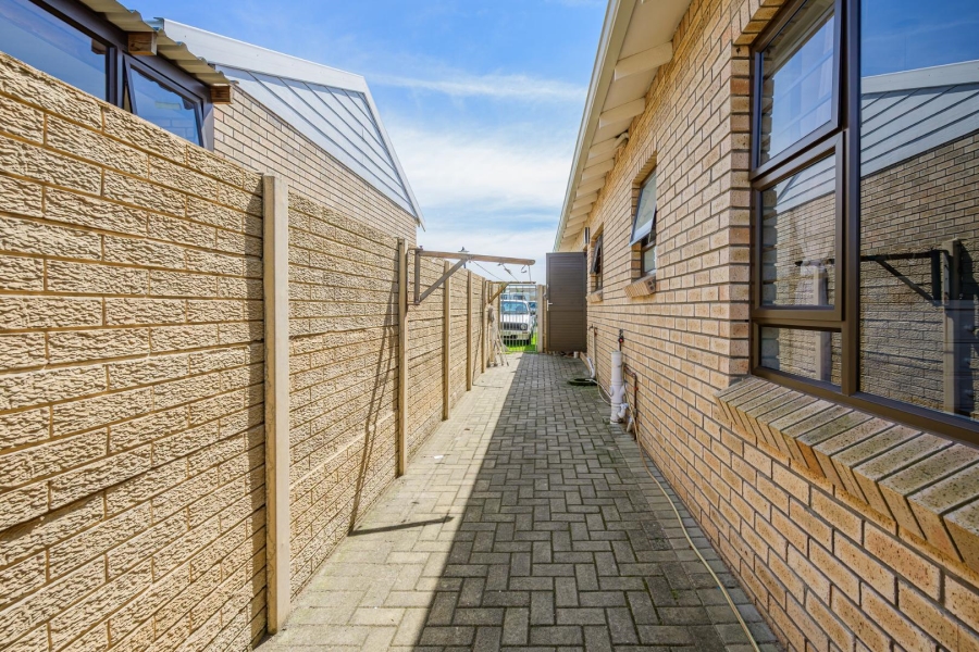 2 Bedroom Property for Sale in Sherwood Eastern Cape